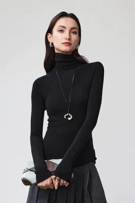 100 Merino Wool Seamless Knit Turtle Neck Sweater