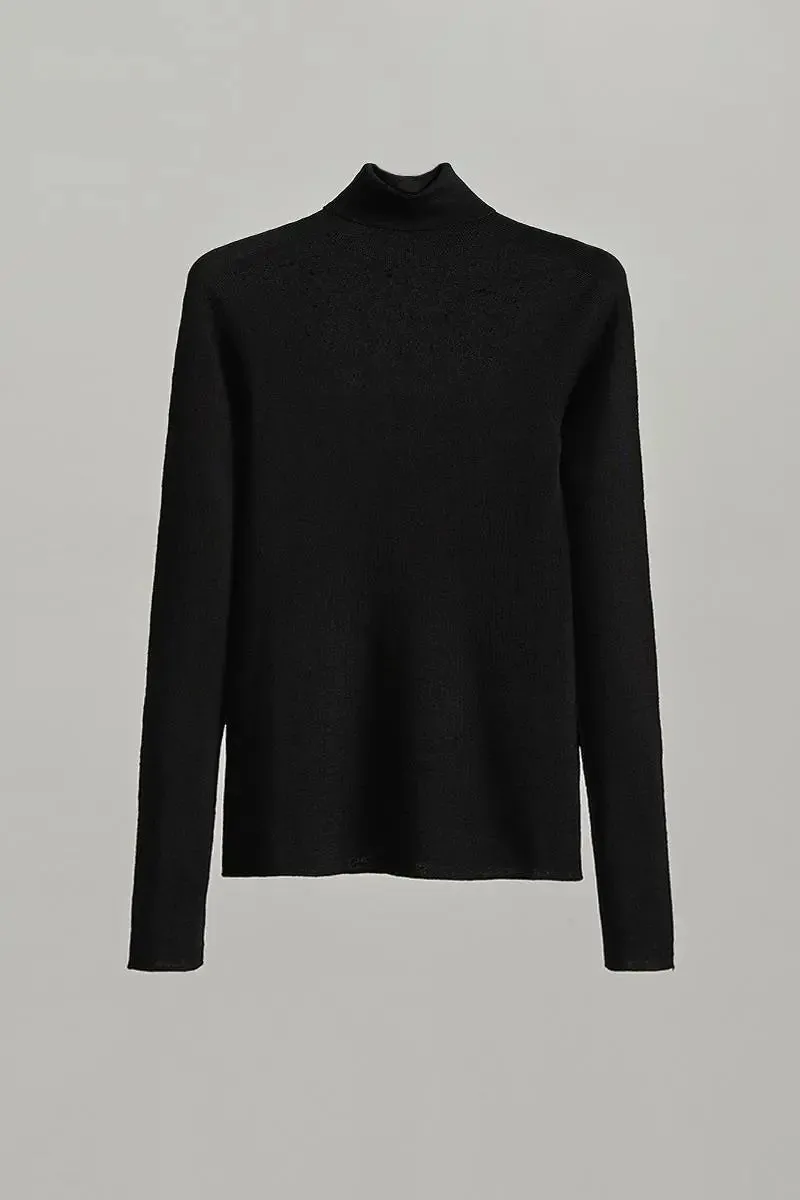 100 Merino Wool Seamless Knit Turtle Neck Sweater