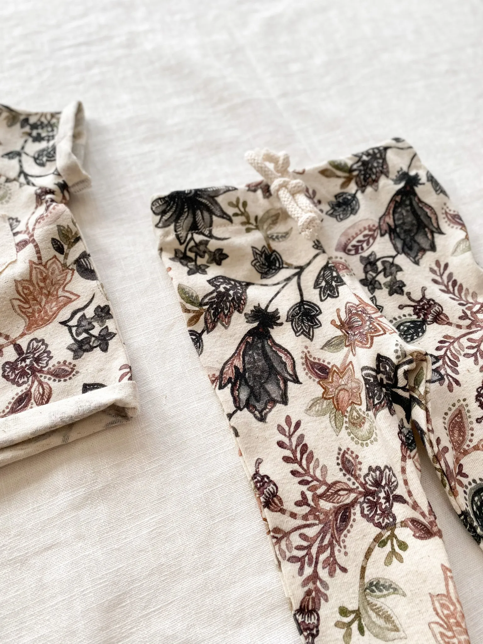 Baby leggings / linen floral