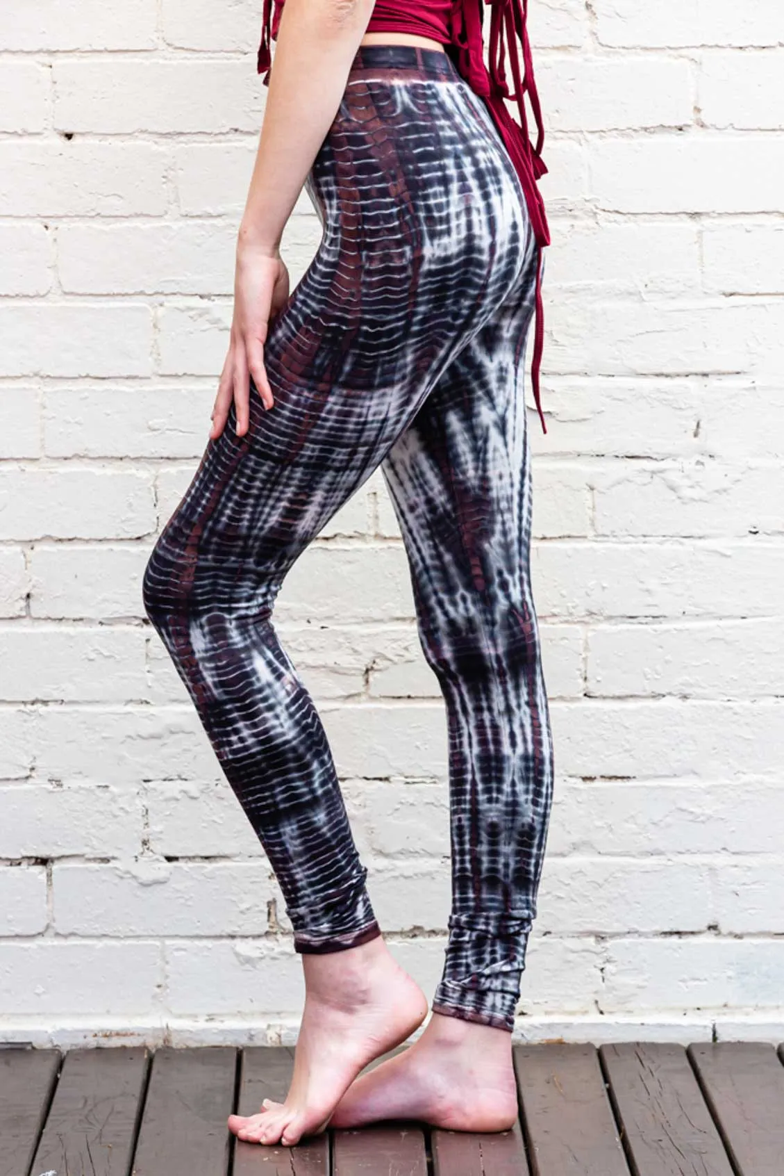 Black & White Snakeskin Leggings