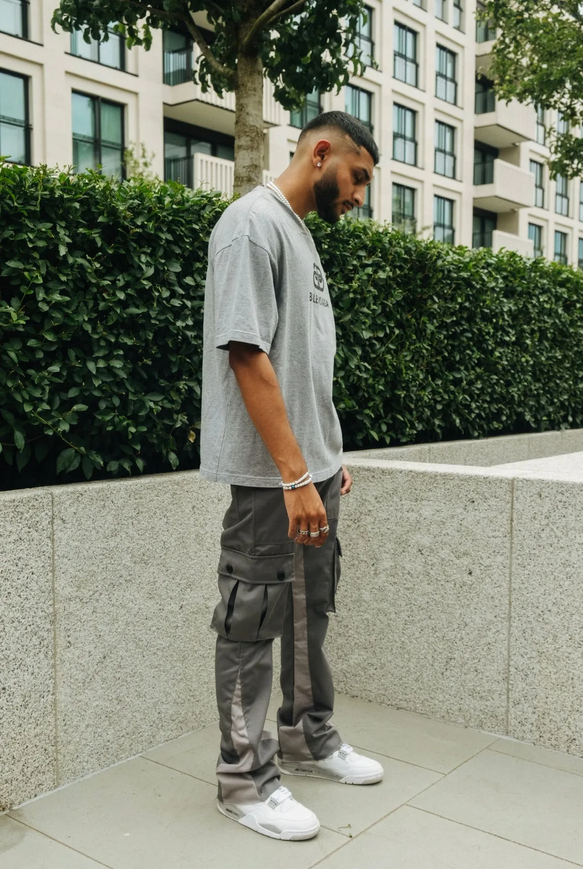 CARGO FLARE TROUSERS - GREY
