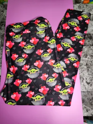 *Charlie's Project Baby Yoda Heart  Leggings