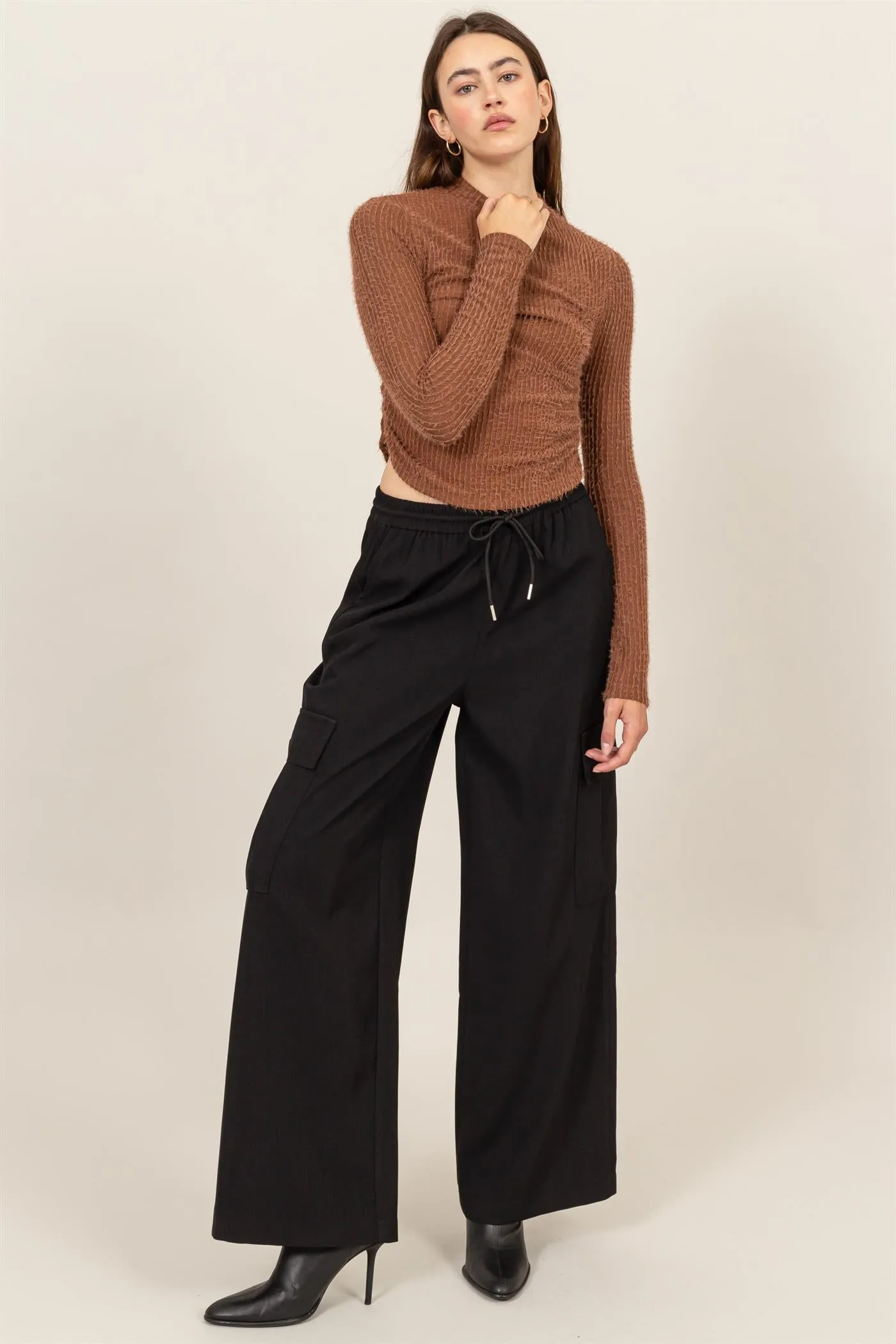 HF24A388-DRAWSTRING WIDE-LEG PANTS WITH POCKETS
