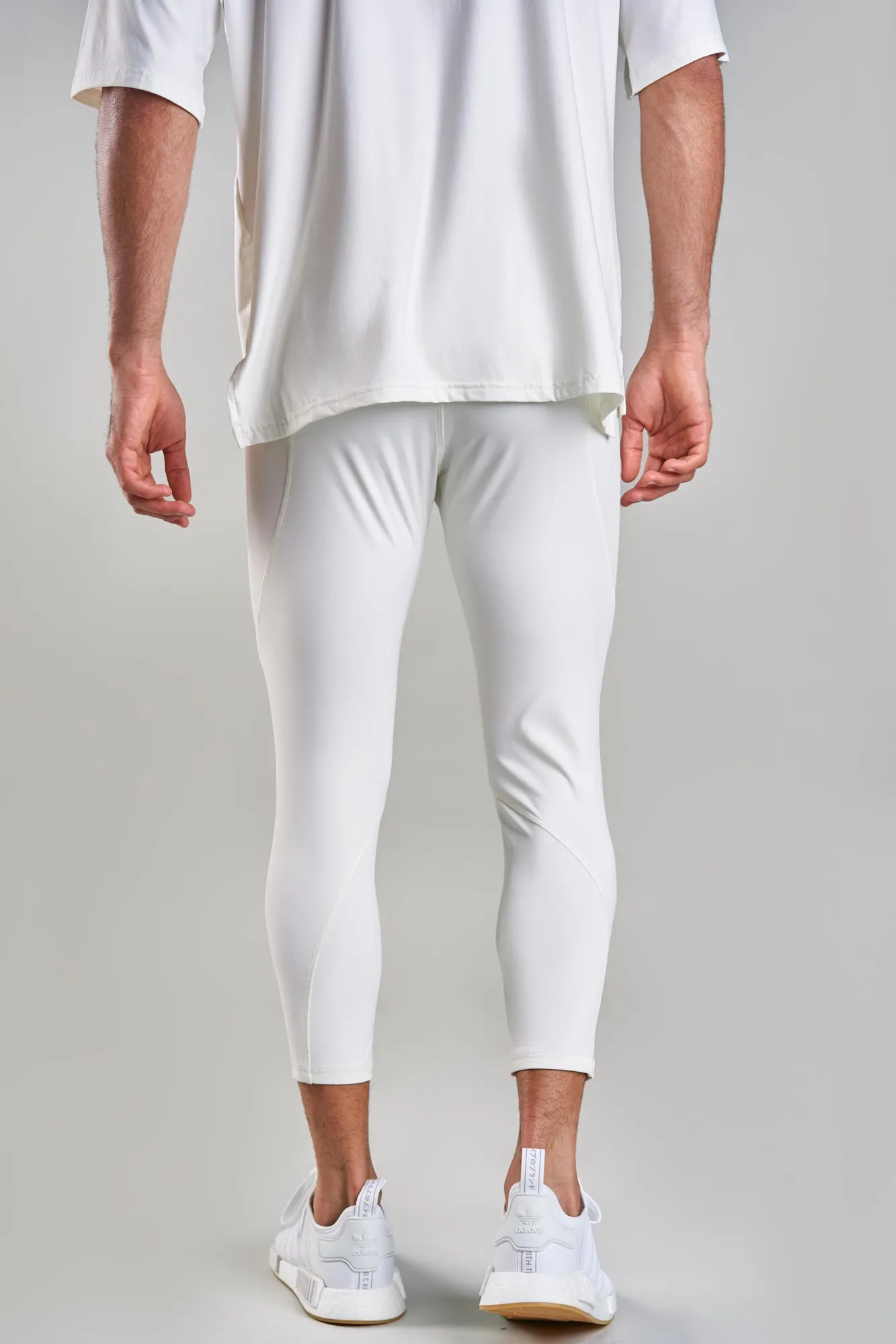 J009MI Recycled Nylon Plush Legging