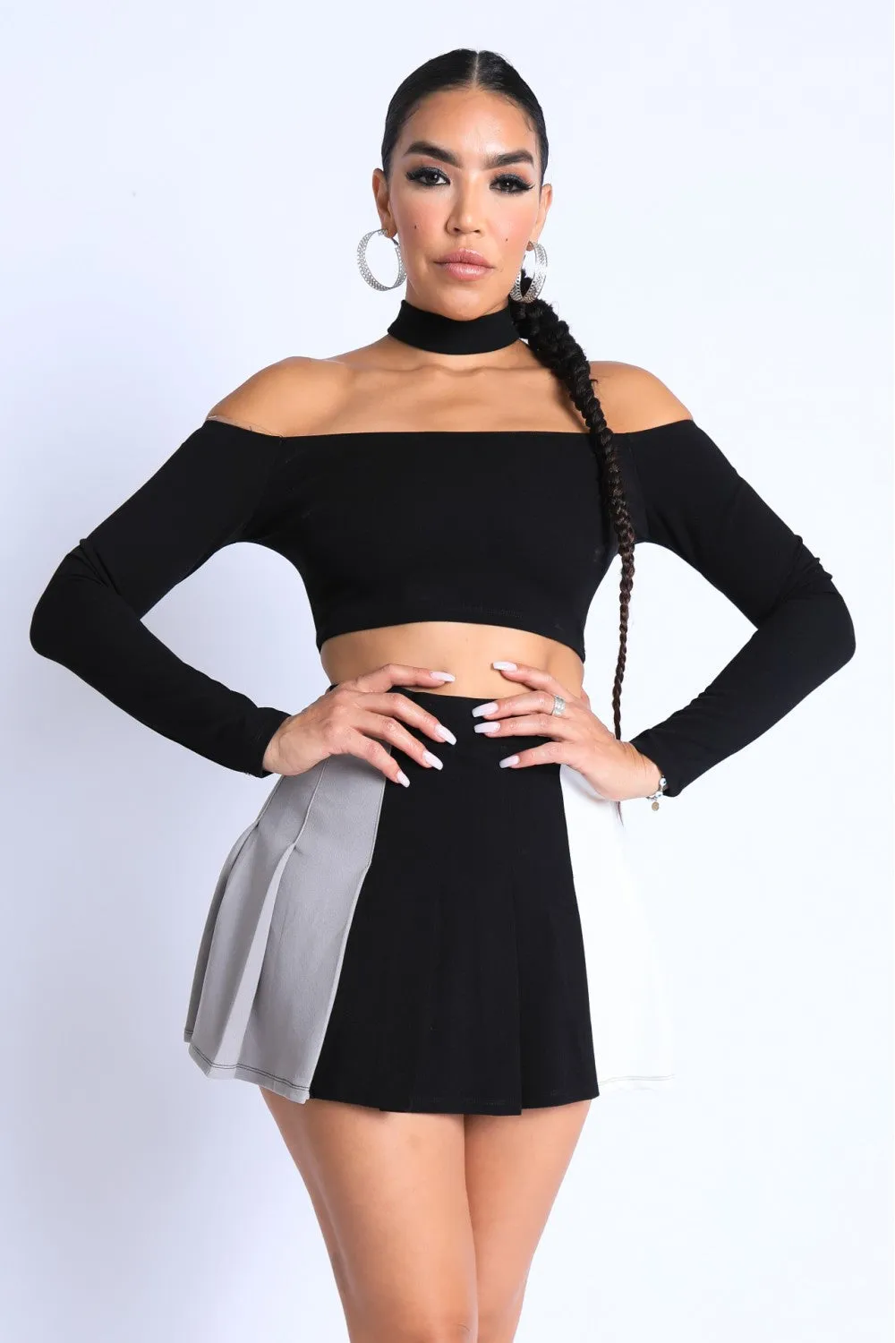 Long Sleeve Top w Choker Off-shoulder Pleated Skirt Set