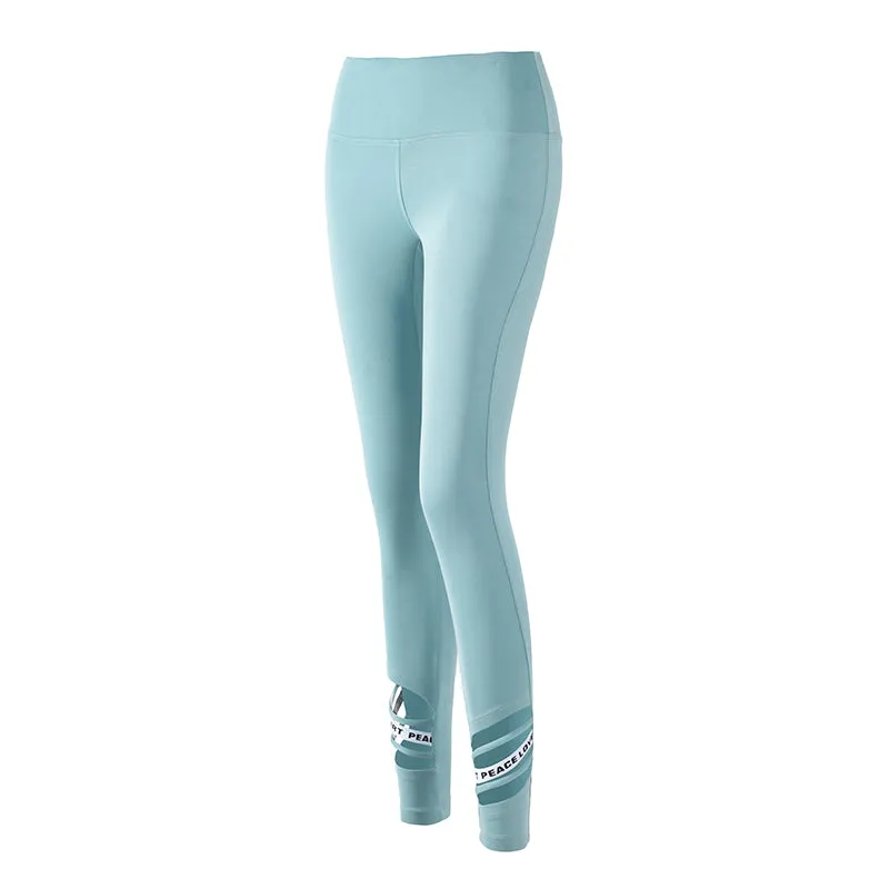 MIP ACTIVE STRAP DETAIL CROP LEGGINGS IN LIGHT BLUE