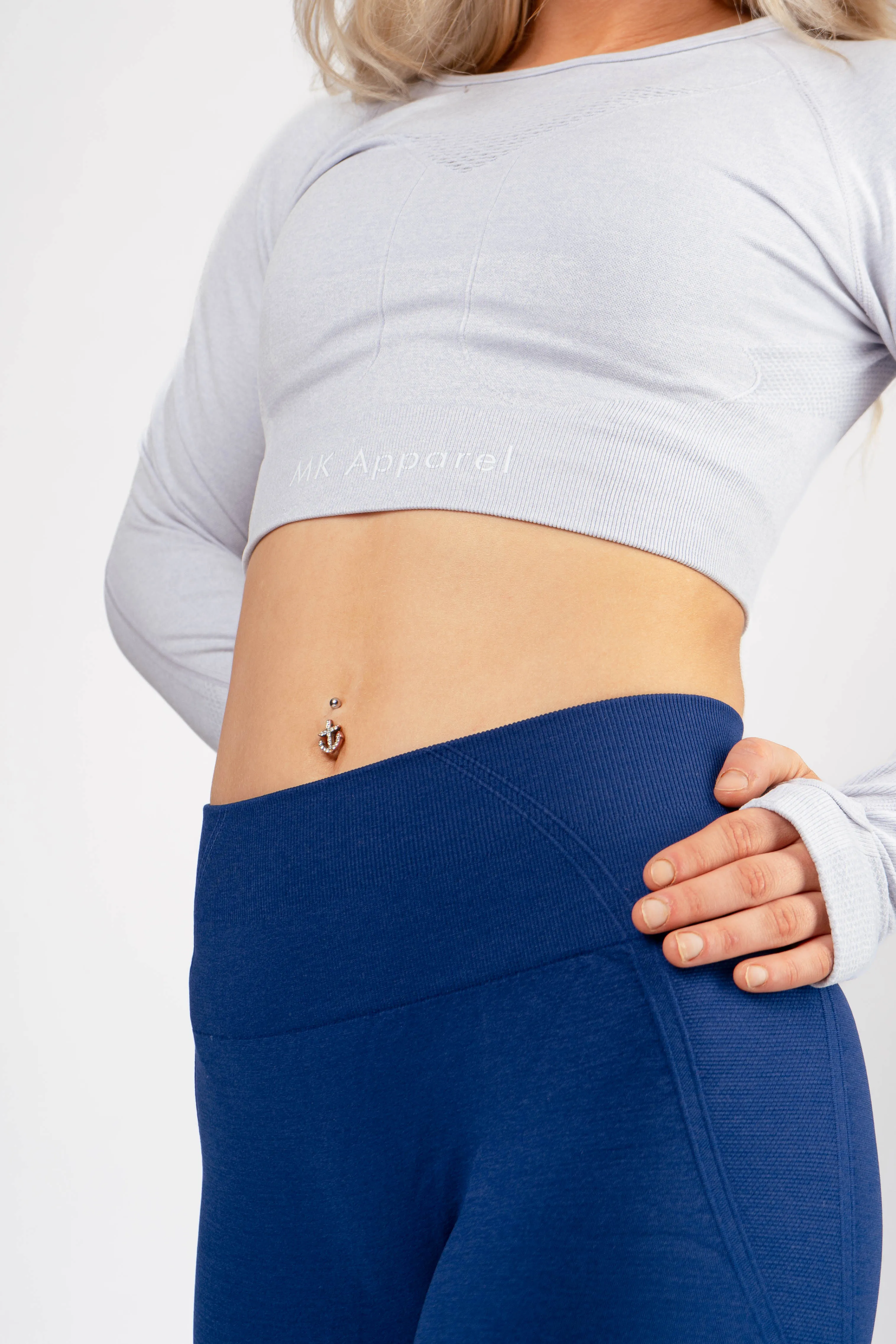 MK Seamless Long Sleeve Crop Top - Ice Blue