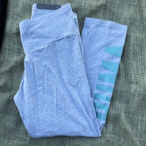 Puma Capri Leggings - Medium