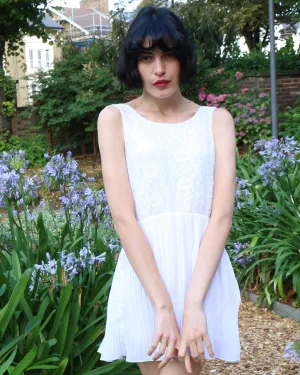 Pure white floral lace pleated short dress