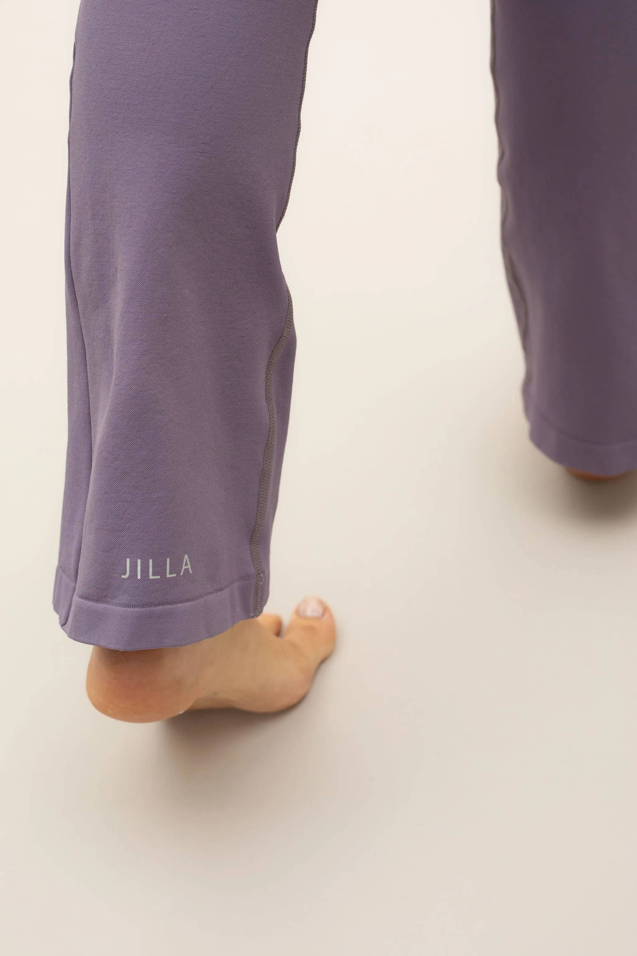 RADIANCE FLARE LEGGING