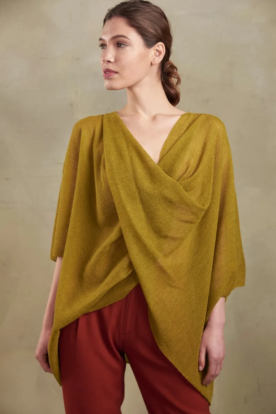 Romanov Poncho Baby Alpaca Color Pacay