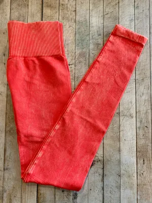 Simple Vintage Leggings in Fiesta