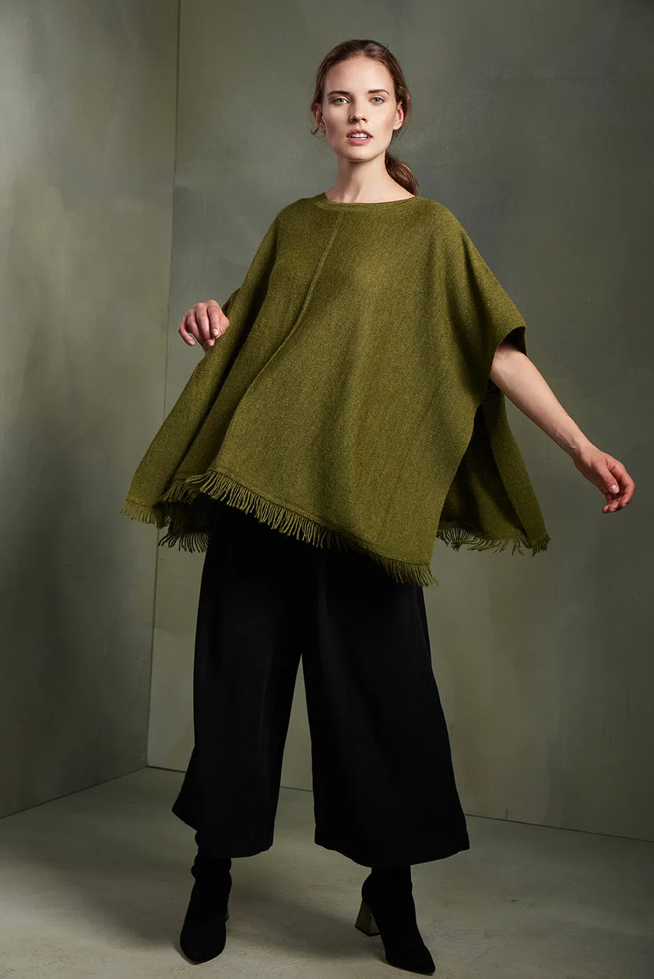 Taboa Poncho Baby Alpaca Color Avocado