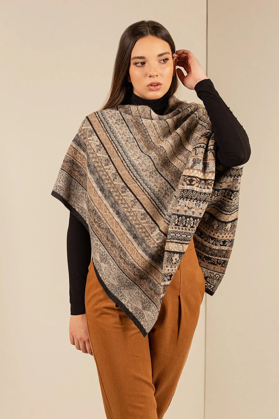 Ukali Poncho Baby Alpaca Color Natural