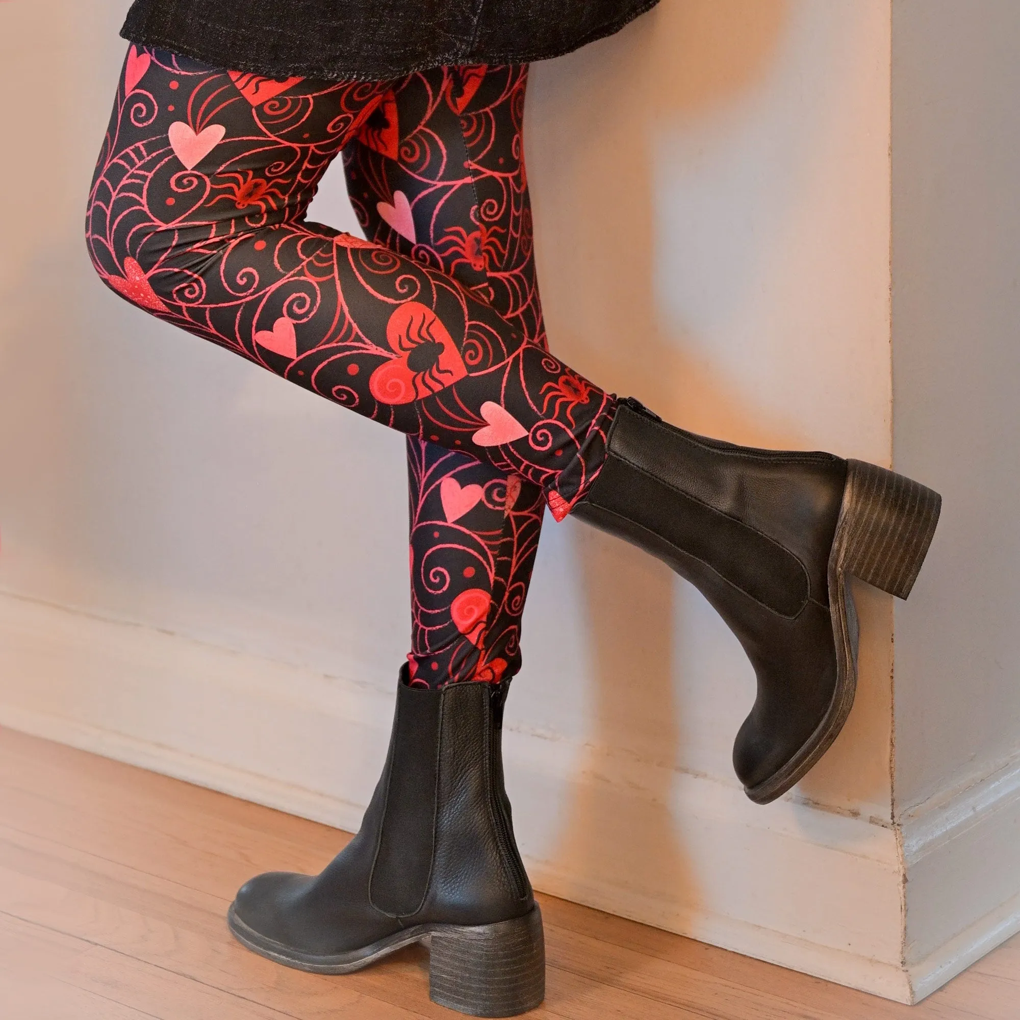Web of Love Valentine Spooky Spider Web Johanna Parker Exclusive Leggings