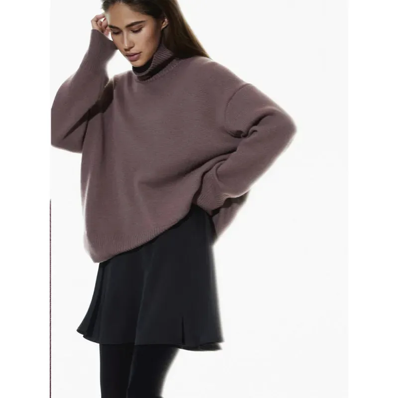 Women's Elegant Turtleneck Sweater | Ideal for Autumn/Winter